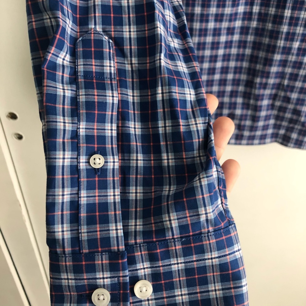 NEW NAUTICA button down collar shirt - Picture 3 of 4